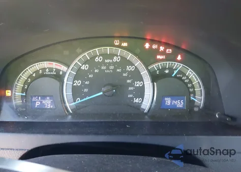 2013 Toyota Camry Se z USA, uszkodzony, nr VIN 4T1BF1FK2DU711893